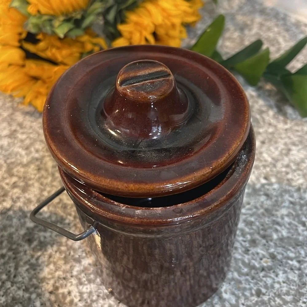 Brown Ceramic Food Storage Canister with Metal Latch